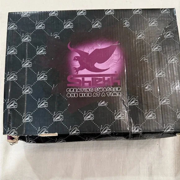 Elegant Black Stiletto Heels with Crystal Accents - Picture 9 of 9